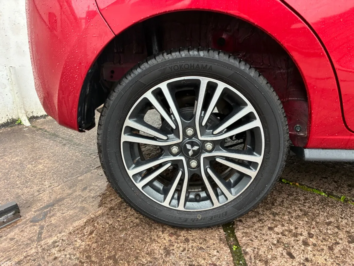 Mitsubishi Mirage Hatchback, Petrol, 2017, Red