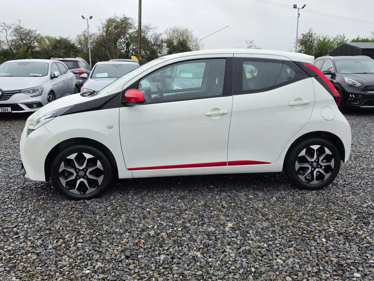 Toyota Aygo Hatchback, Petrol, 2019, White
