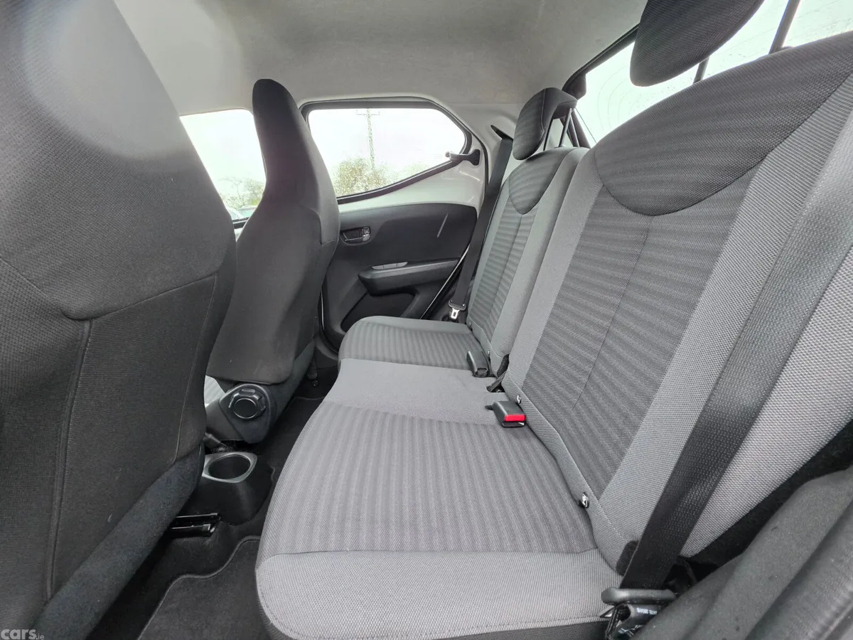 Toyota Aygo Hatchback, Petrol, 2019, White