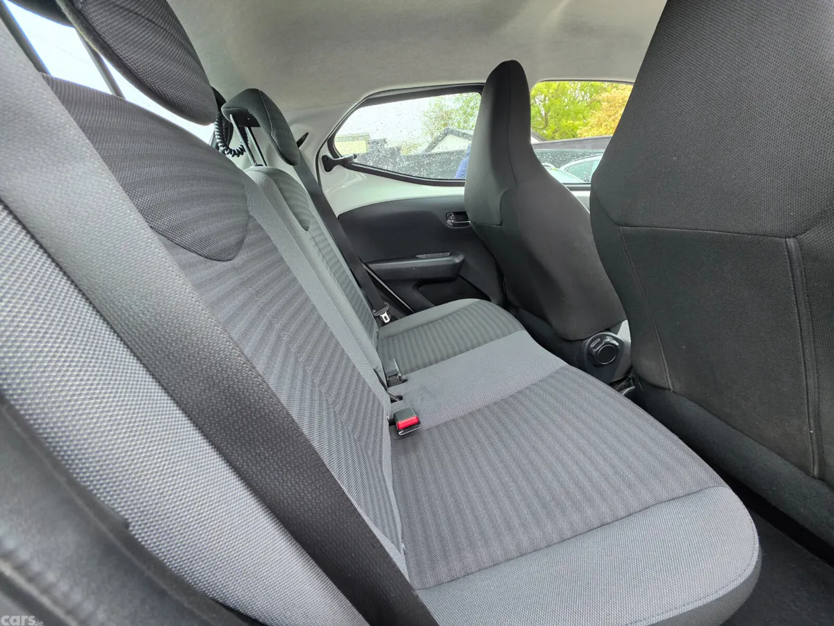 Toyota Aygo Hatchback, Petrol, 2019, White