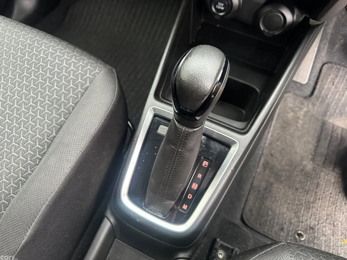 Suzuki Swift Hatchback, Petrol Hybrid, 2018, White