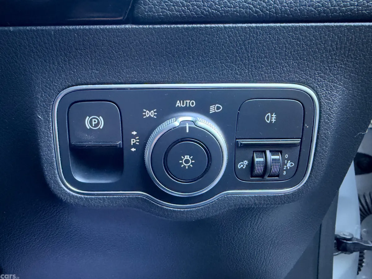 Mercedes-Benz B-Class MPV, Petrol, 2019, Grey