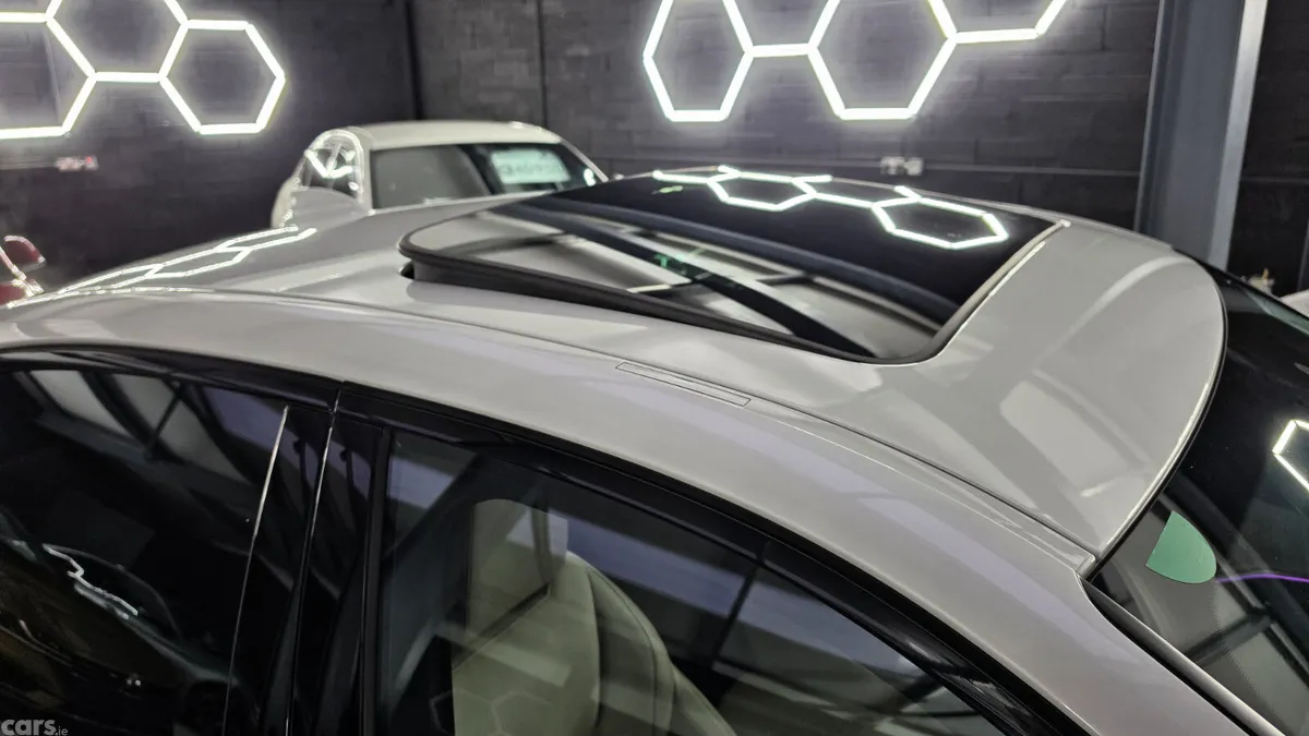 BMW 3-Series Saloon, Petrol Plug-in Hybrid, 2021, White