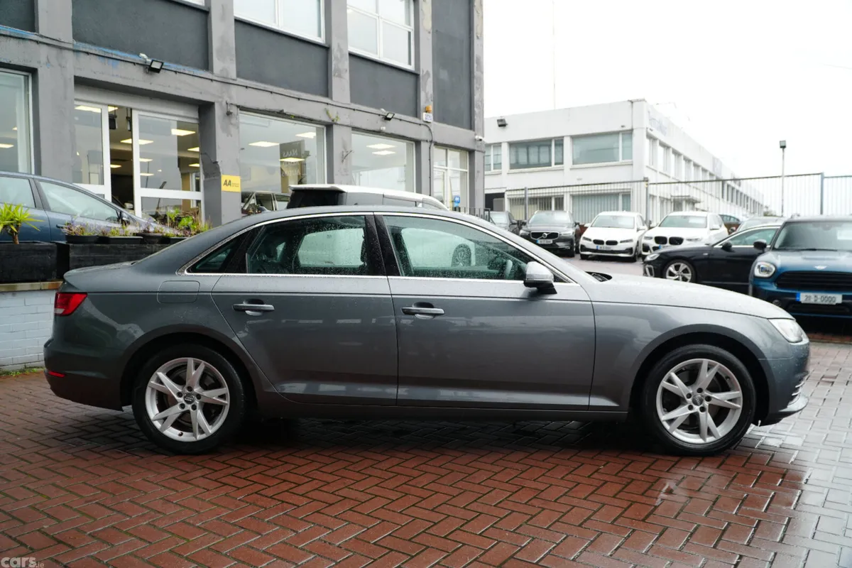 Audi A4 Saloon, Petrol, 2017, Grey