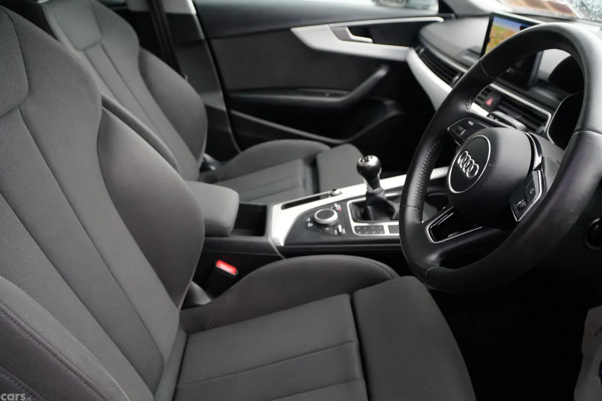 Audi A4 Saloon, Petrol, 2017, Grey