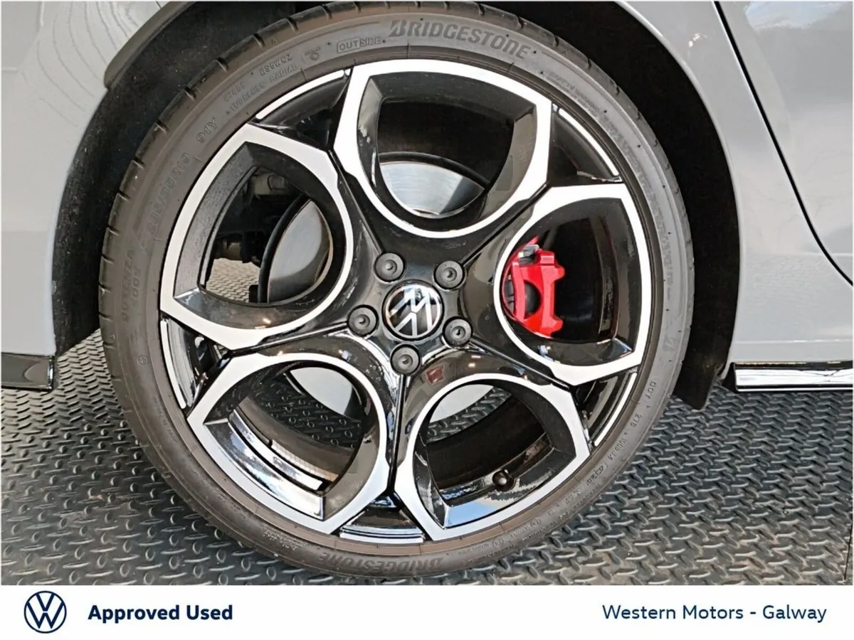 Volkswagen Golf Hatchback, Petrol, 2025, Grey