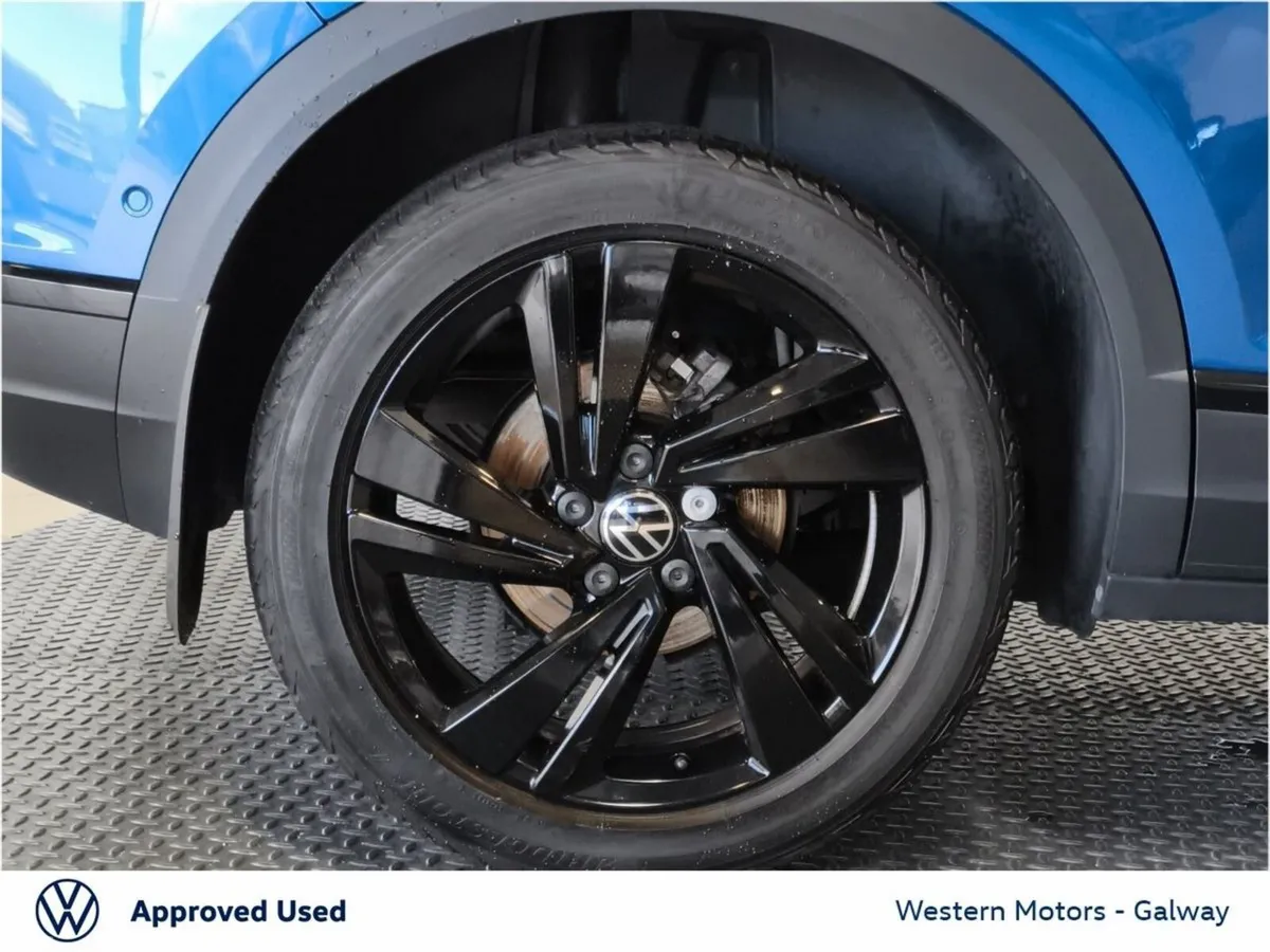 Volkswagen T-Roc SUV, Petrol, 2024, Blue