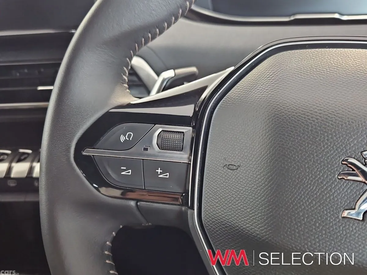 Peugeot 5008 MPV, Diesel, 2025, Grey
