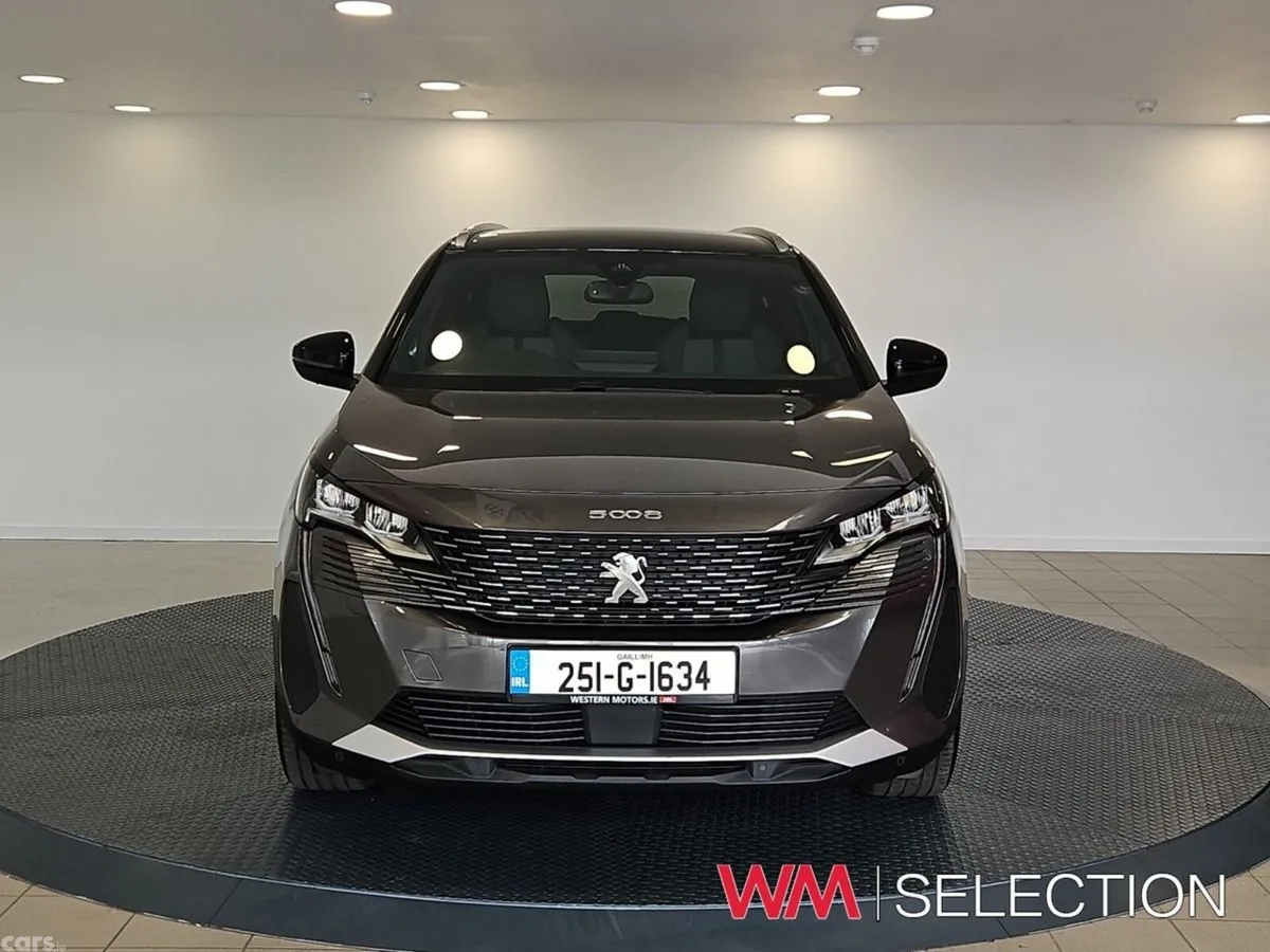 Peugeot 5008 MPV, Diesel, 2025, Grey