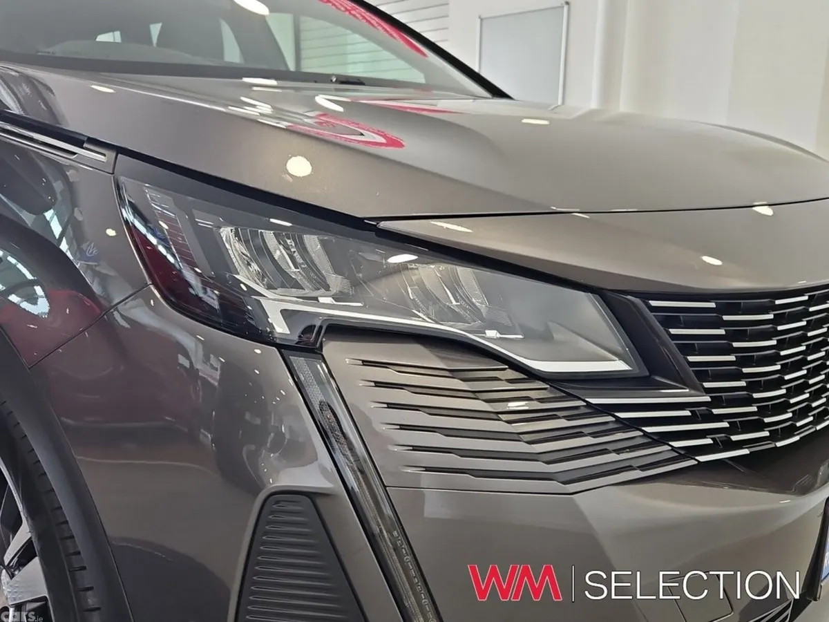 Peugeot 5008 MPV, Diesel, 2025, Grey