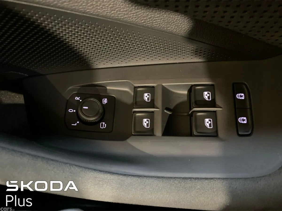Skoda Superb Saloon, Diesel, 2026, Blue