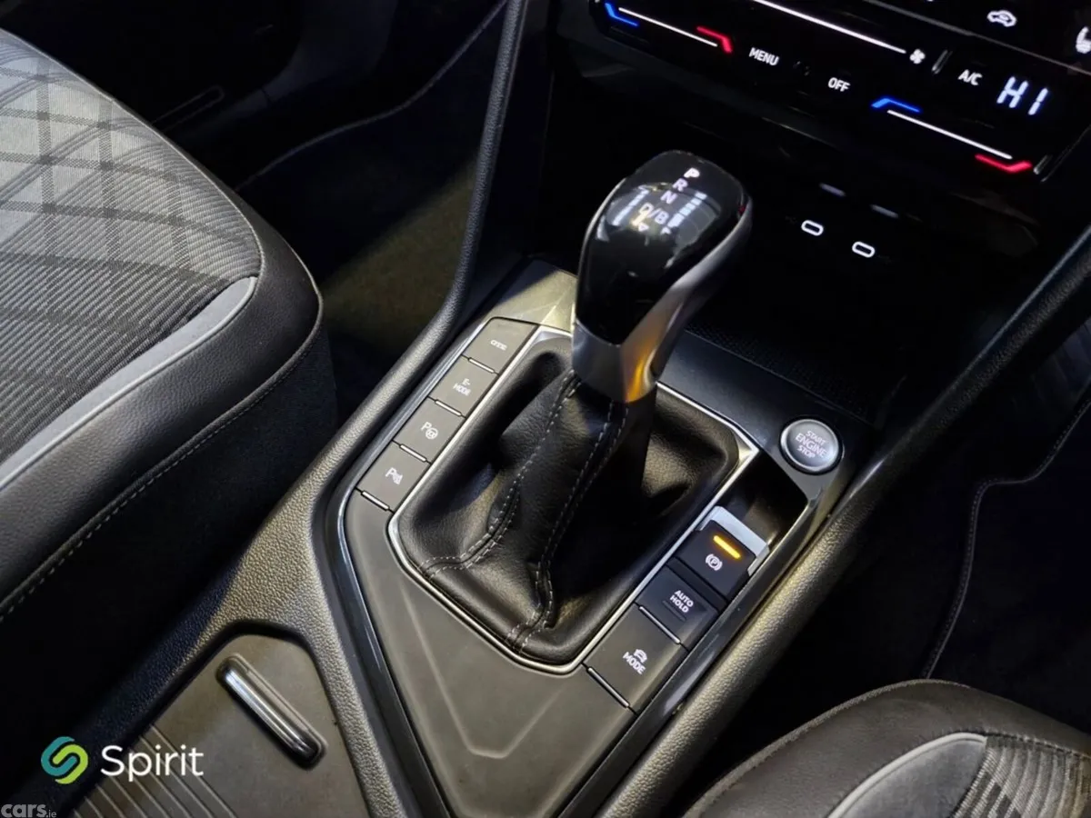 Volkswagen Tiguan SUV, Petrol Plug-in Hybrid, 2024, Black