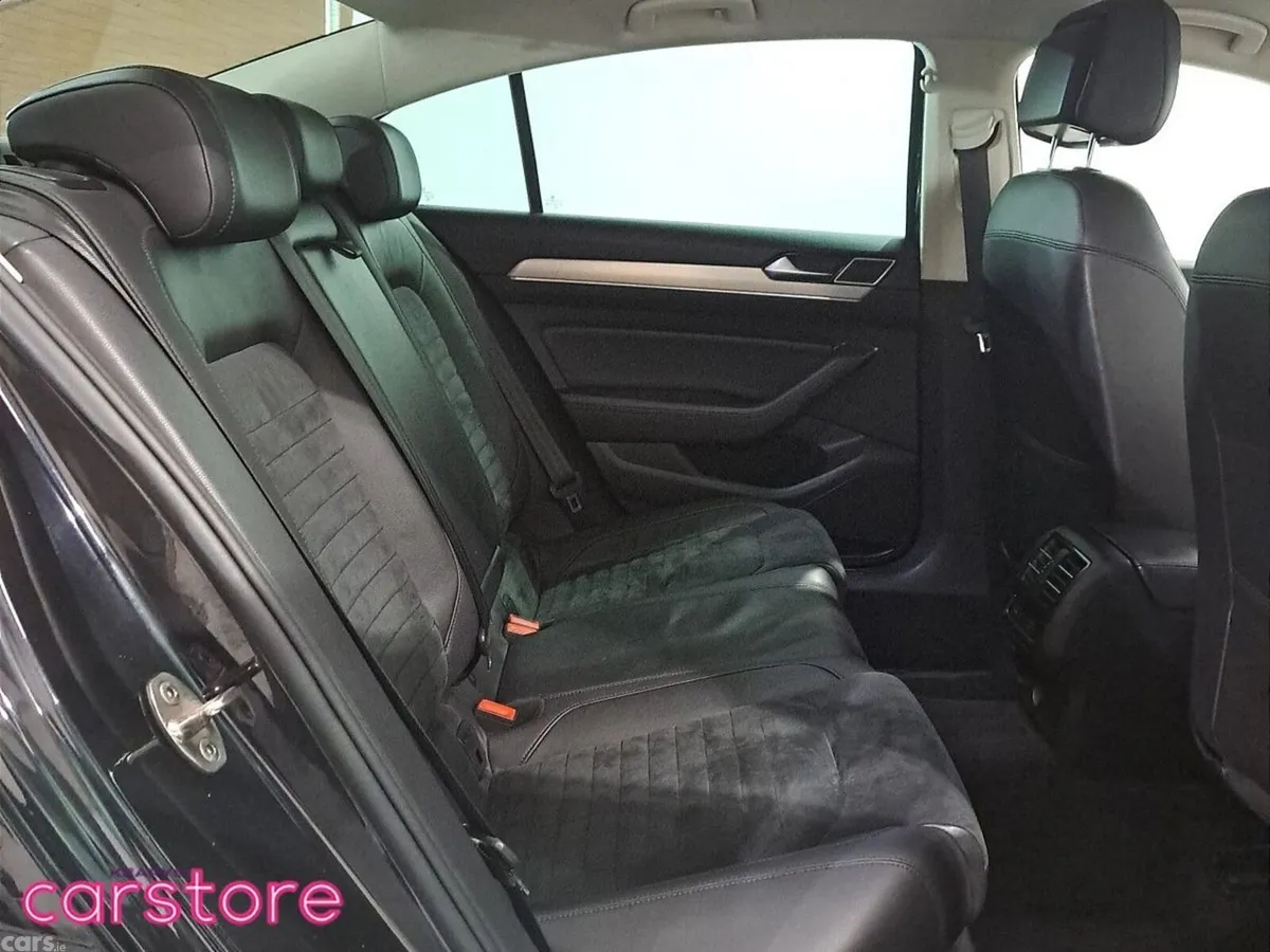 Volkswagen Passat Saloon, Diesel, 2016, Black