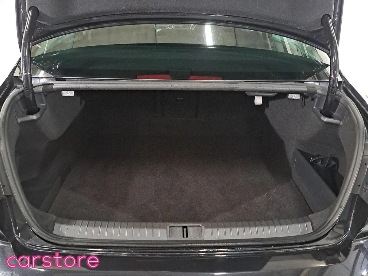 Volkswagen Passat Saloon, Diesel, 2016, Black