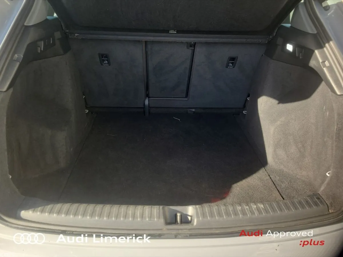 Audi Q4 e-tron SUV, Electric, 2023, Grey