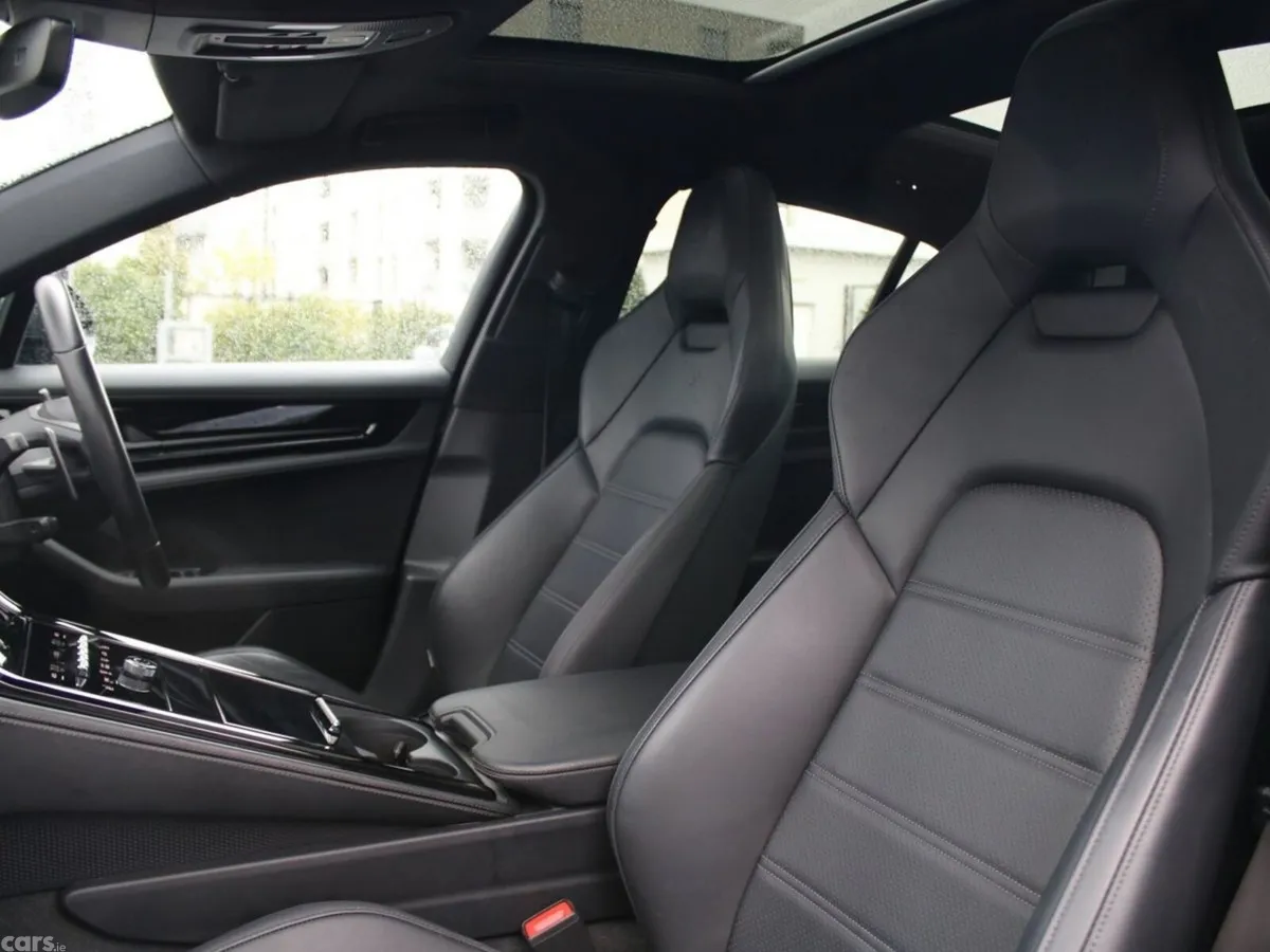 Porsche Panamera Saloon, Petrol Plug-in Hybrid, 2025, Black