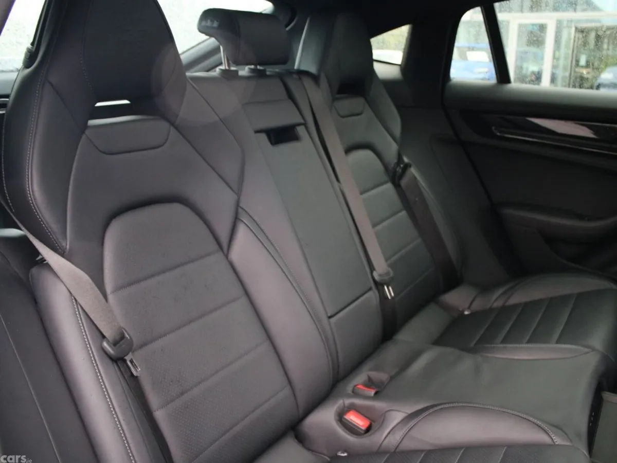 Porsche Panamera Saloon, Petrol Plug-in Hybrid, 2025, Black