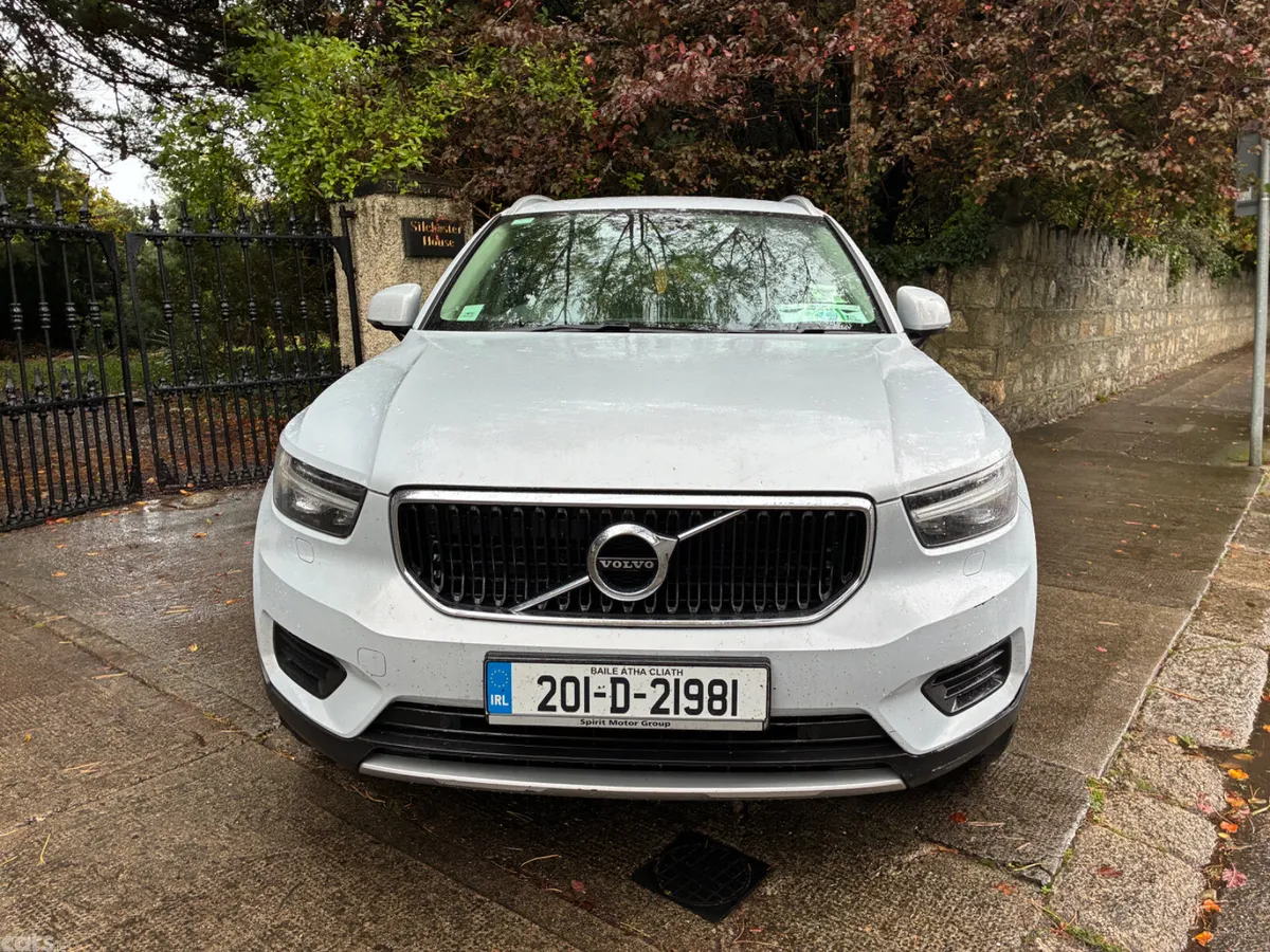 Volvo XC40 SUV, Petrol, 2020, Grey