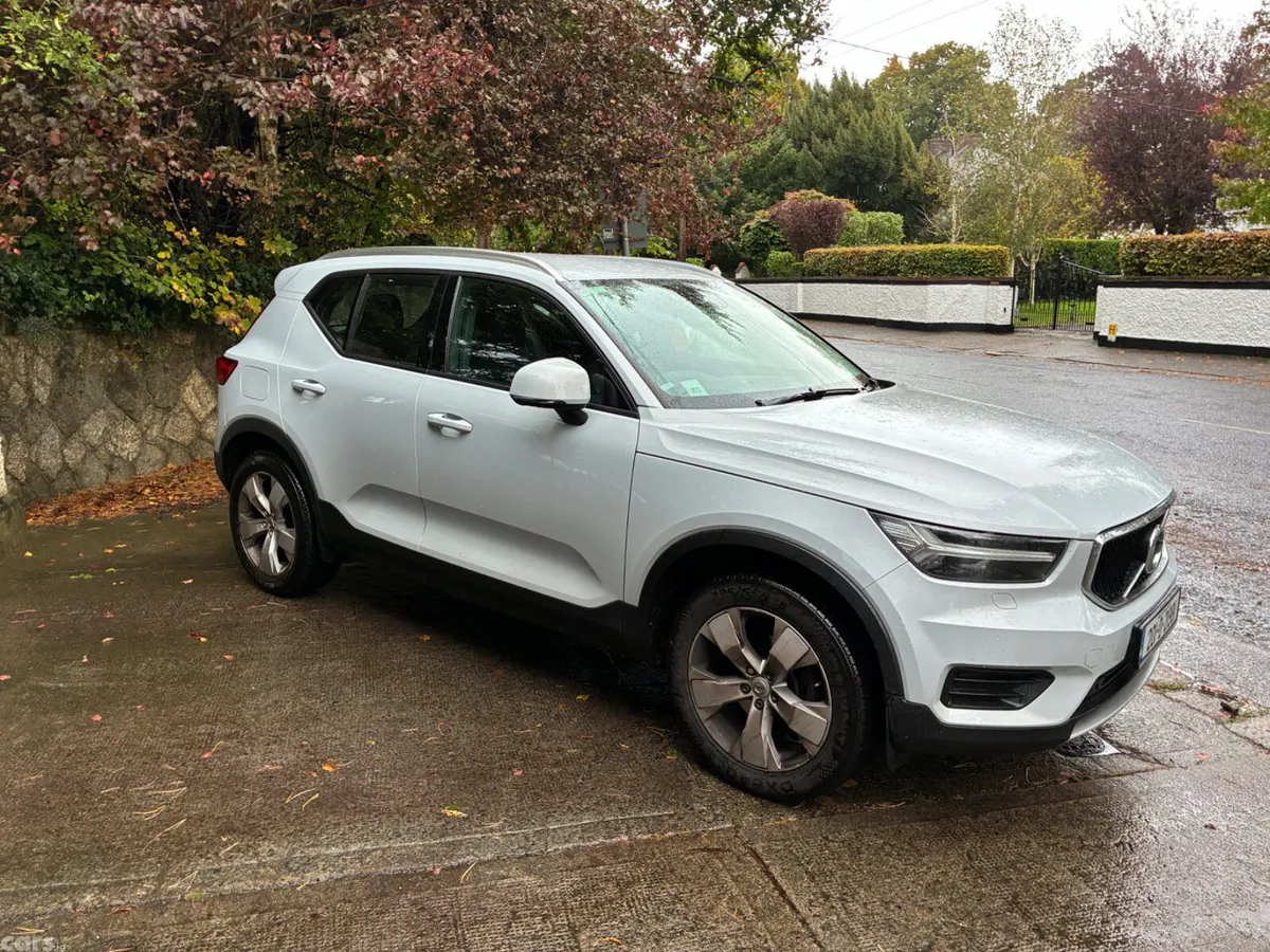 Volvo XC40 SUV, Petrol, 2020, Grey