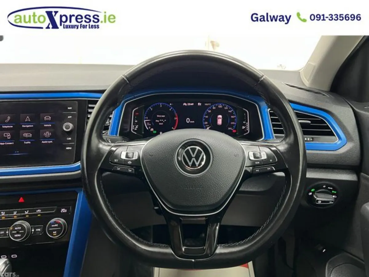 Volkswagen T-Roc SUV, Diesel, 2021, Blue
