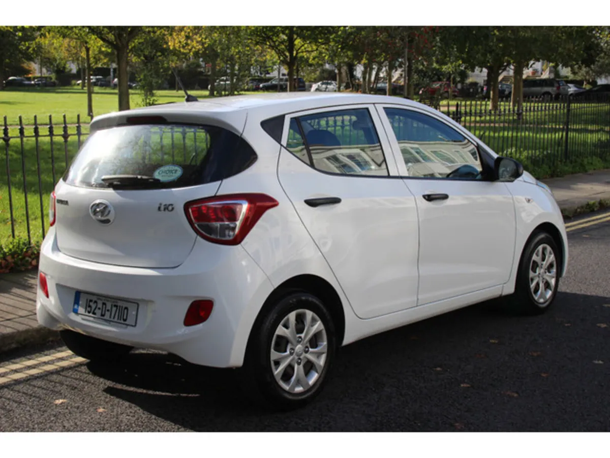 Hyundai i10 Hatchback, Petrol, 2015, White
