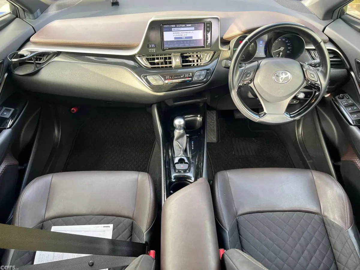 Toyota C-HR SUV, Petrol Hybrid, 2018, White