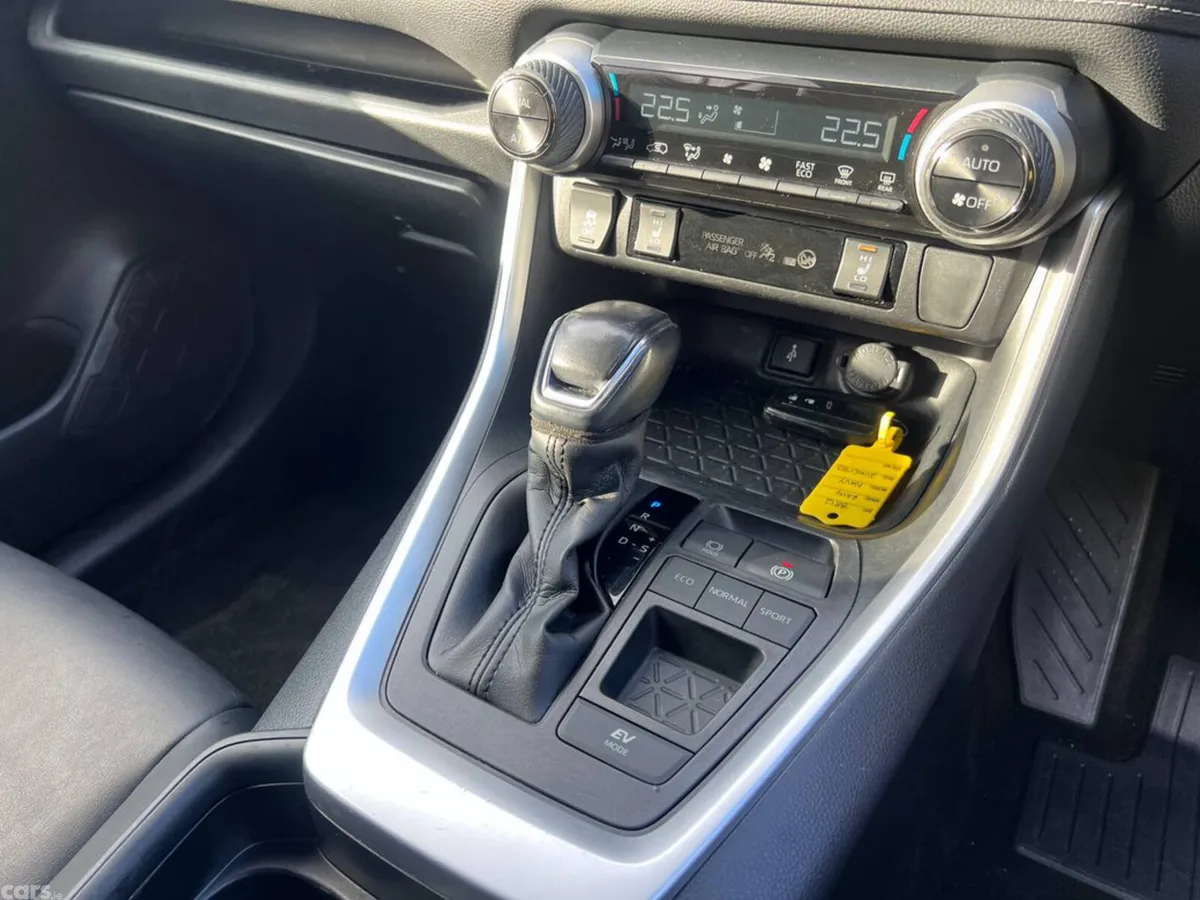 Toyota RAV4 Estate, Petrol Hybrid, 2021, Blue