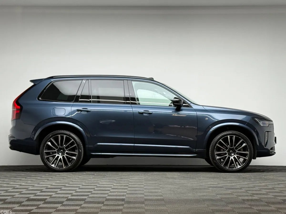 Volvo XC90 SUV, Petrol Plug-in Hybrid, 2025, Blue