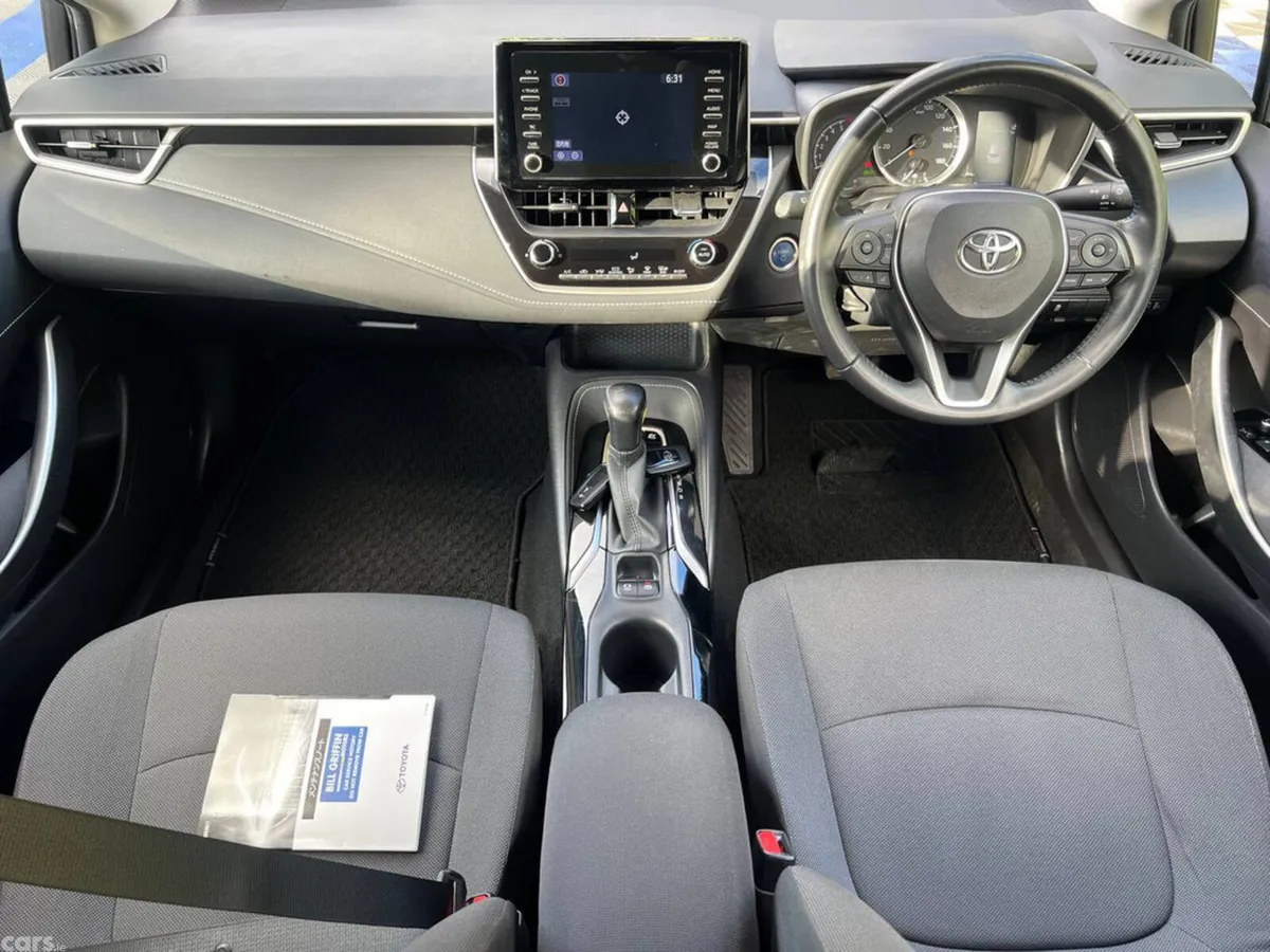 Toyota Corolla Estate, Petrol Hybrid, 2021, Silver