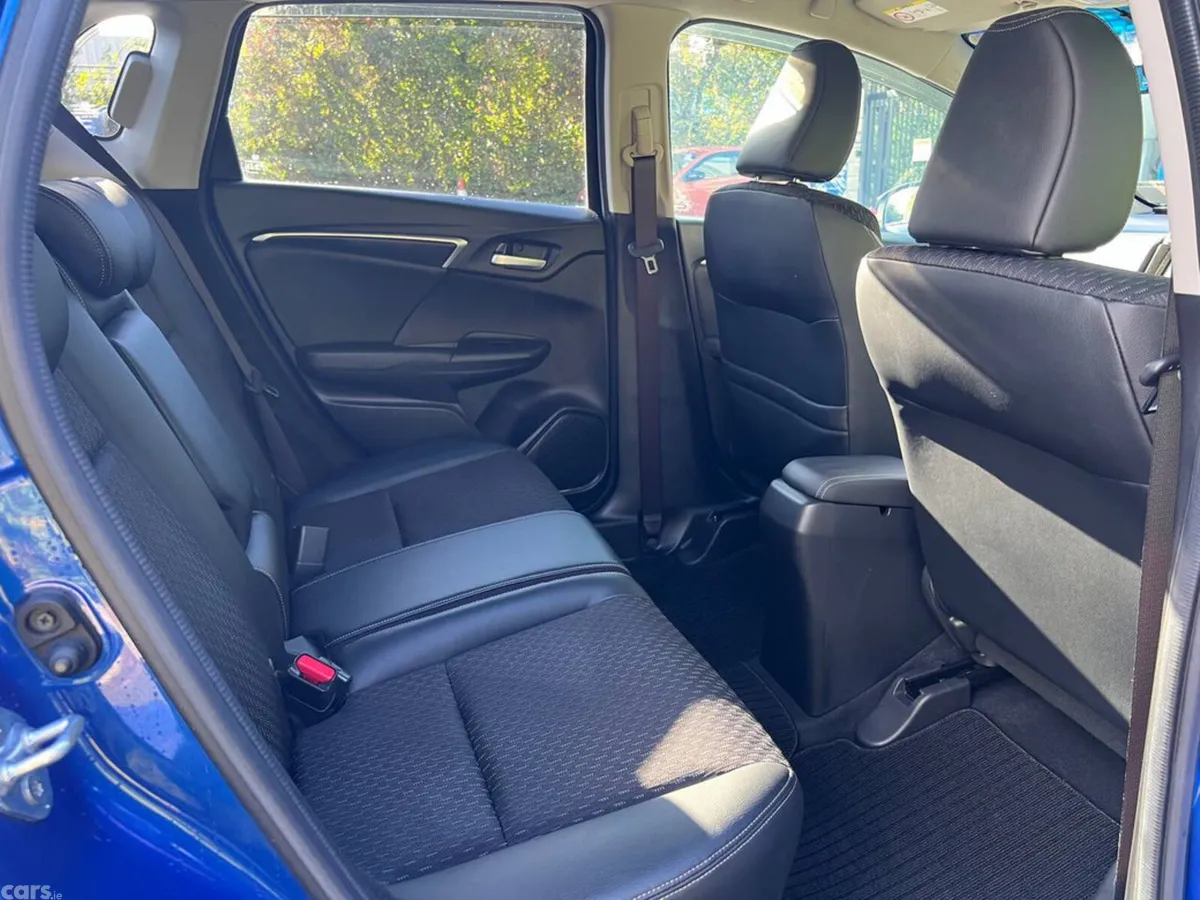 Honda Fit Hatchback, Petrol Hybrid, 2017, Blue