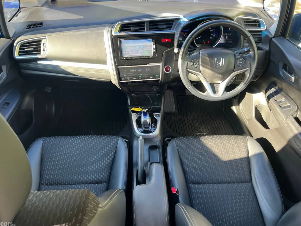 Honda Fit Hatchback, Petrol Hybrid, 2017, Blue