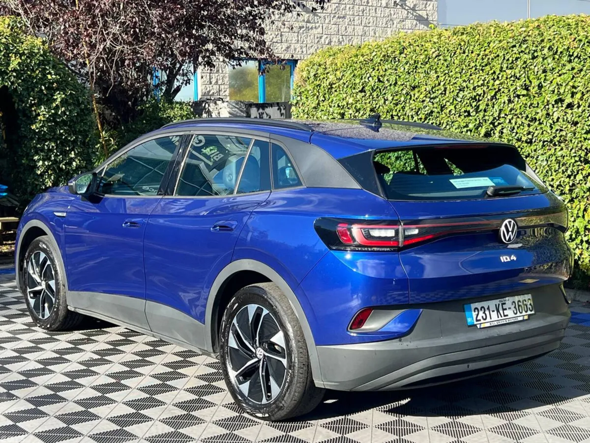 Volkswagen ID.4 SUV, Electric, 2023, Blue