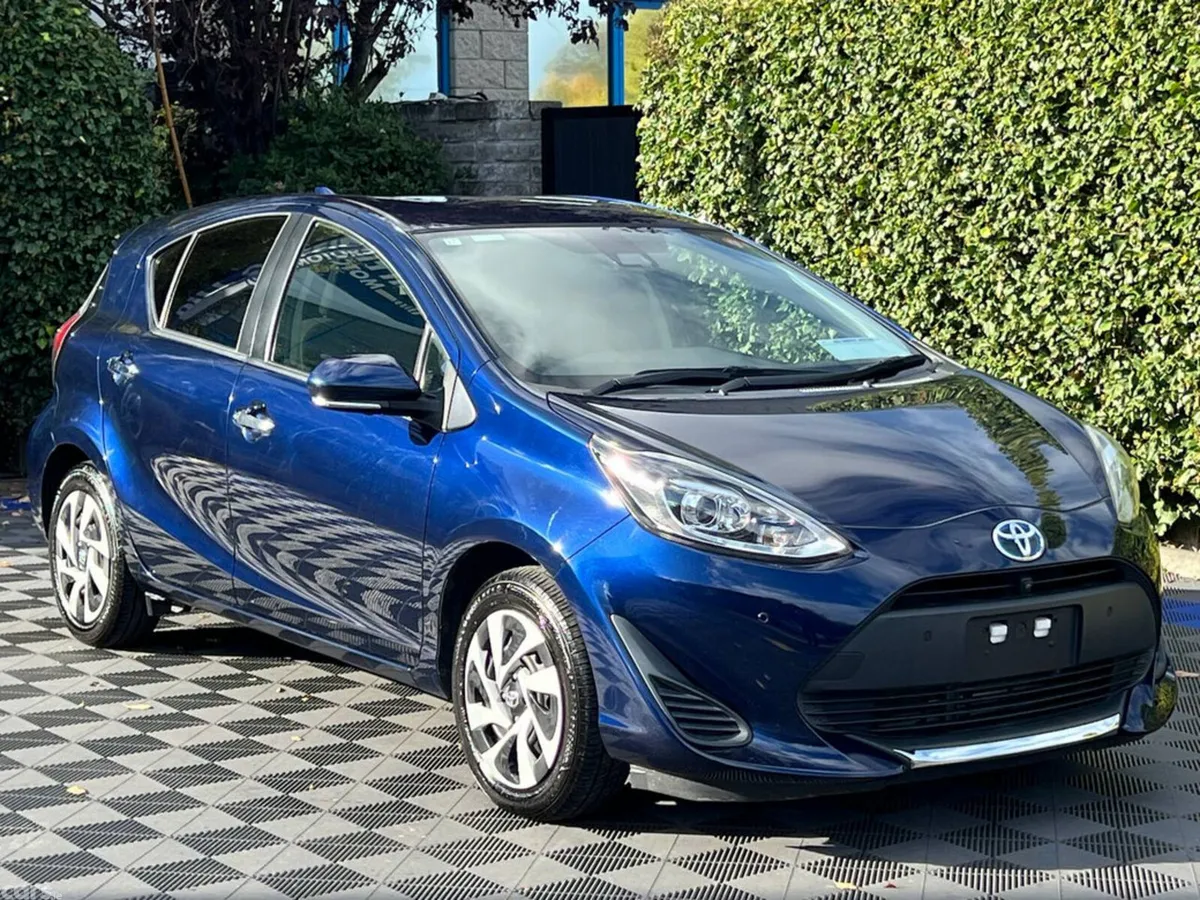 Toyota Aqua Hatchback, Petrol Hybrid, 2020, Blue