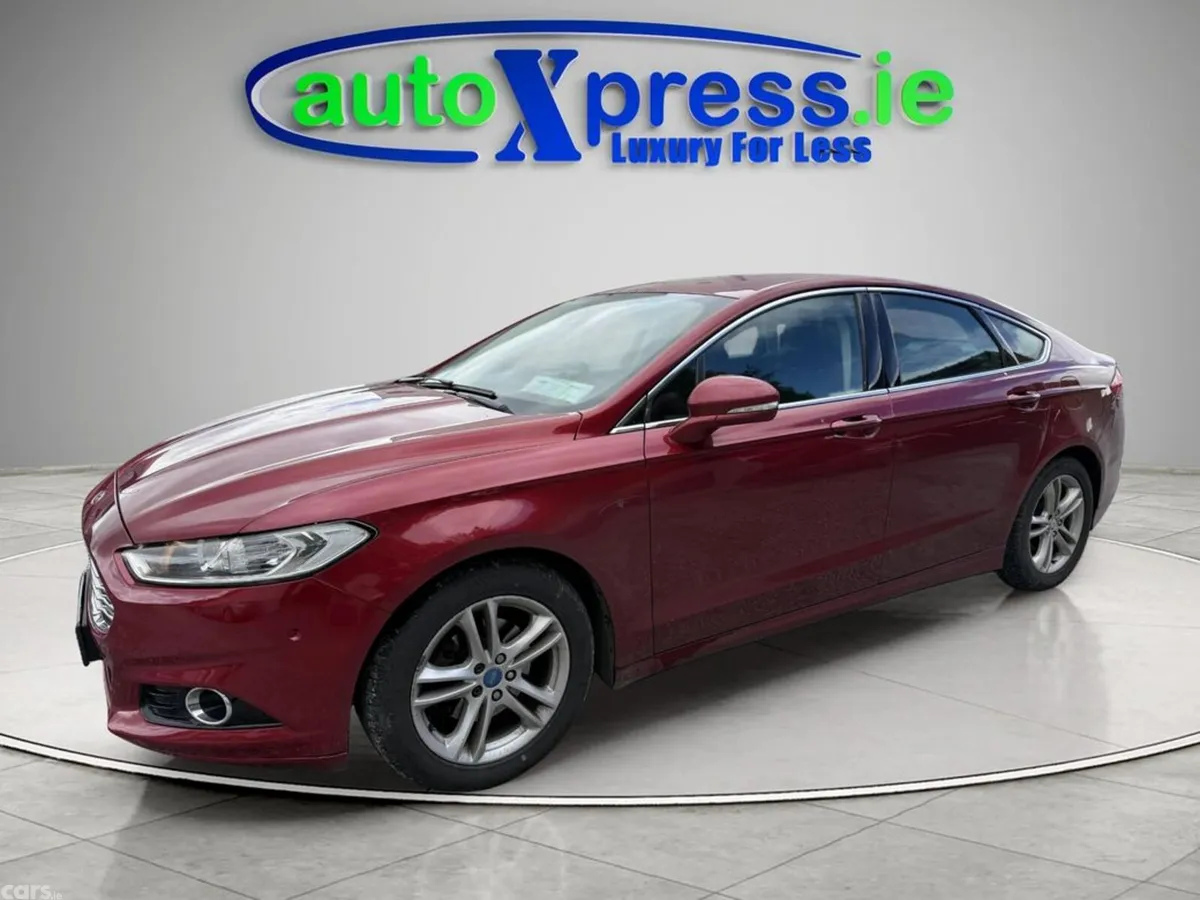 Ford Mondeo Hatchback, Diesel, 2016, Red