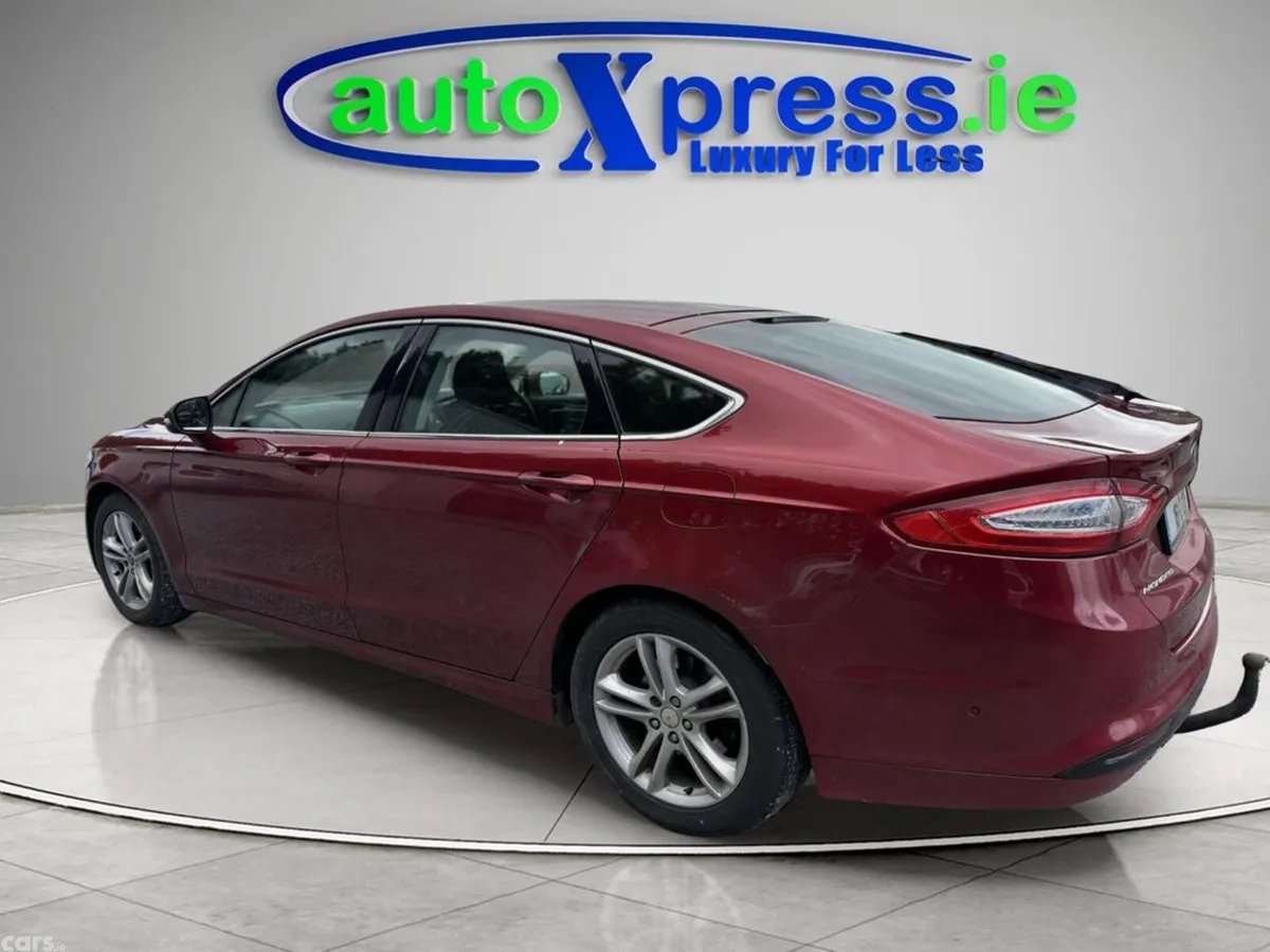 Ford Mondeo Hatchback, Diesel, 2016, Red