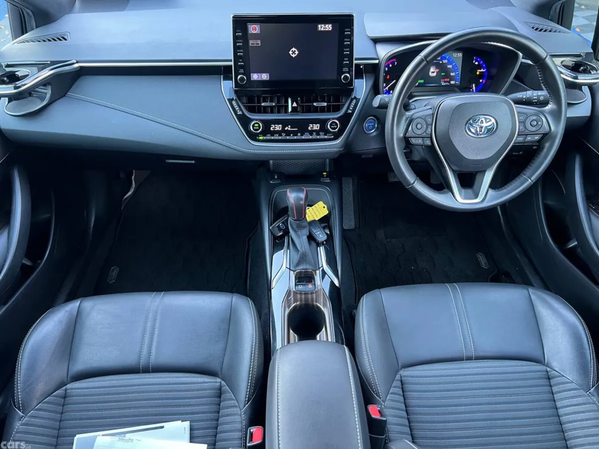 Toyota Corolla Hatchback, Petrol Hybrid, 2020, White