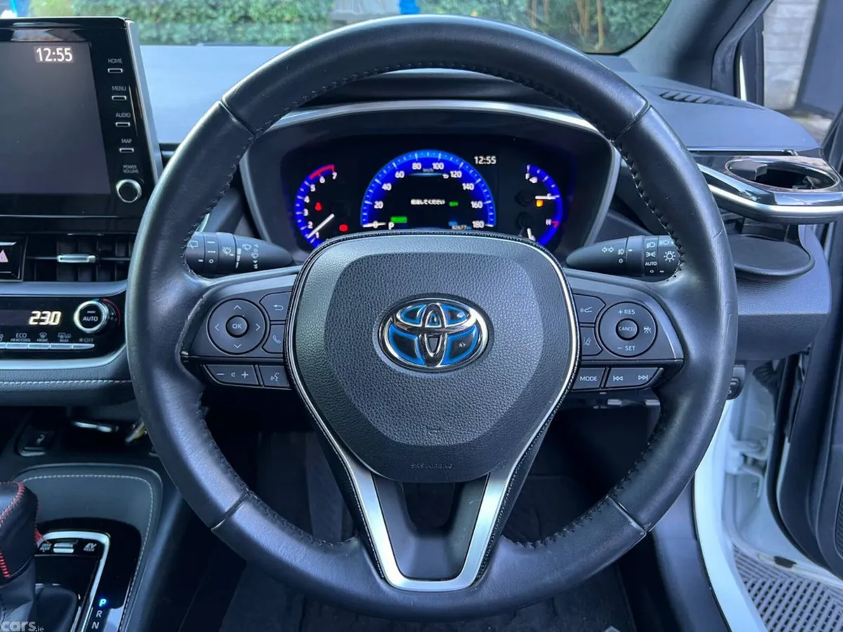 Toyota Corolla Hatchback, Petrol Hybrid, 2020, White