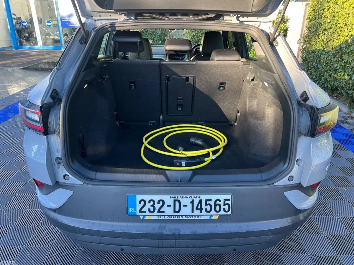 Volkswagen ID.4 Estate, Electric, 2023, Grey