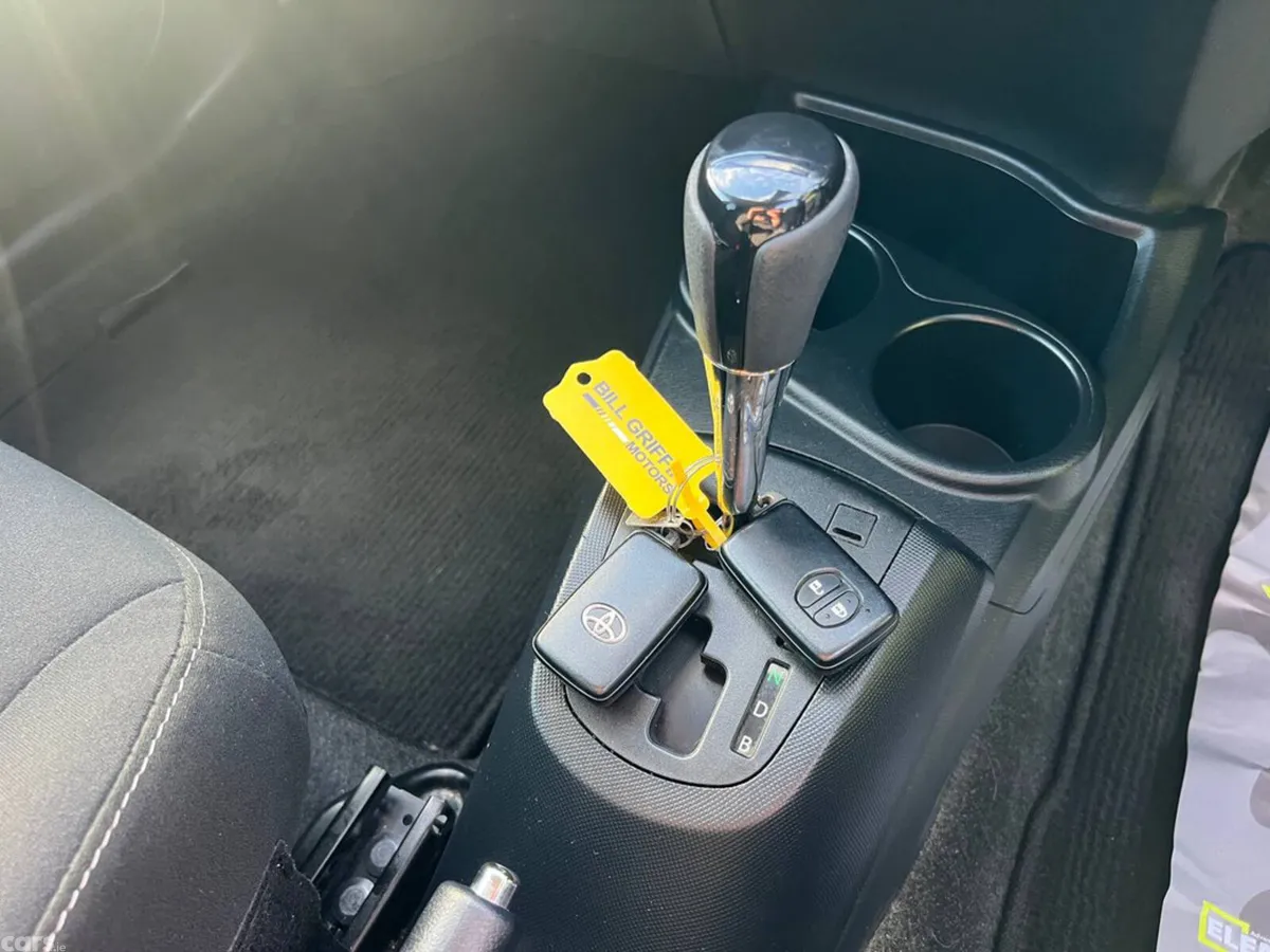 Toyota Aqua Hatchback, Petrol Hybrid, 2019, Blue