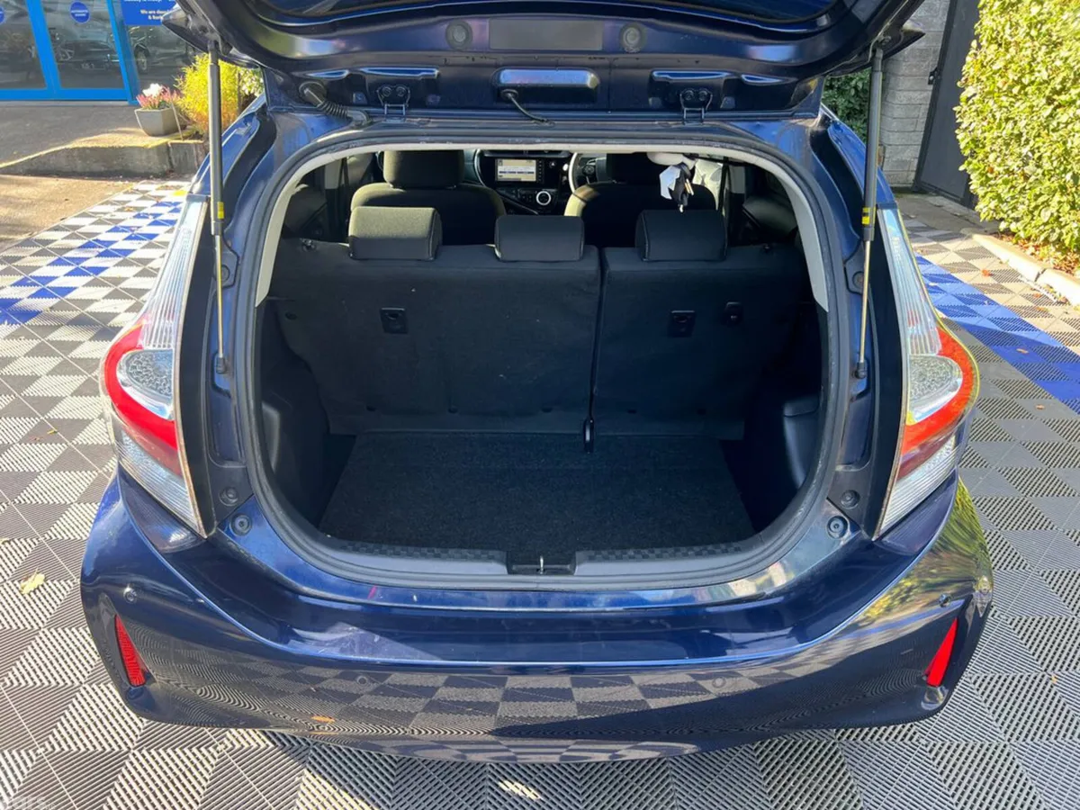 Toyota Aqua Hatchback, Petrol Hybrid, 2019, Blue