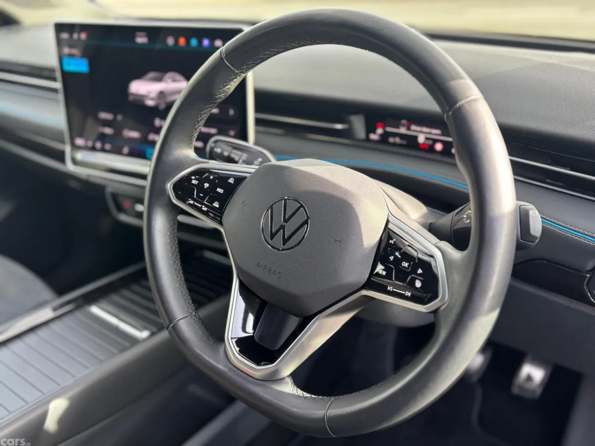 Volkswagen ID.7 Hatchback, Electric, 2024, Black