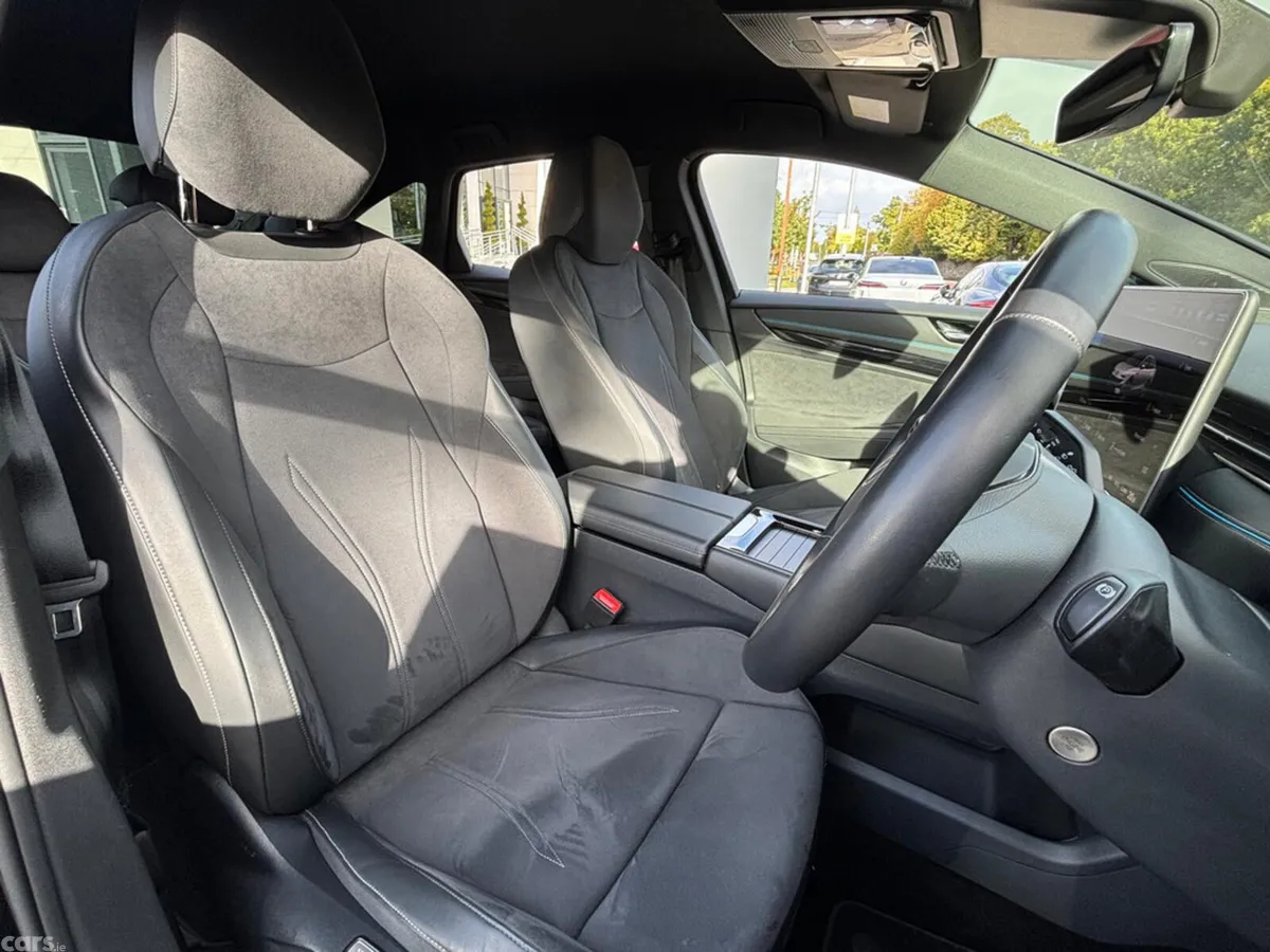 Volkswagen ID.7 Hatchback, Electric, 2024, Black