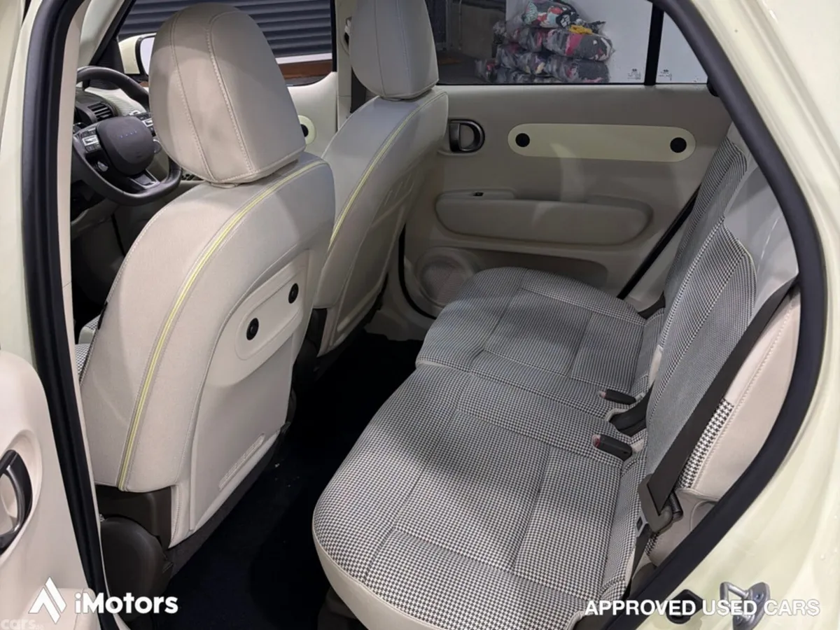 Hyundai INSTER SUV, Electric, 2025, Yellow