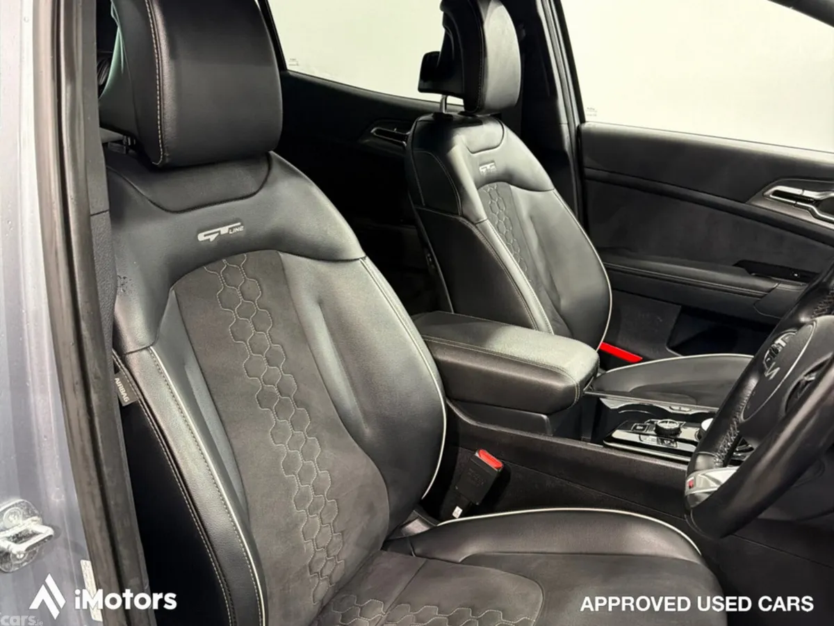 Kia Sportage SUV, Petrol Plug-in Hybrid, 2023, Grey