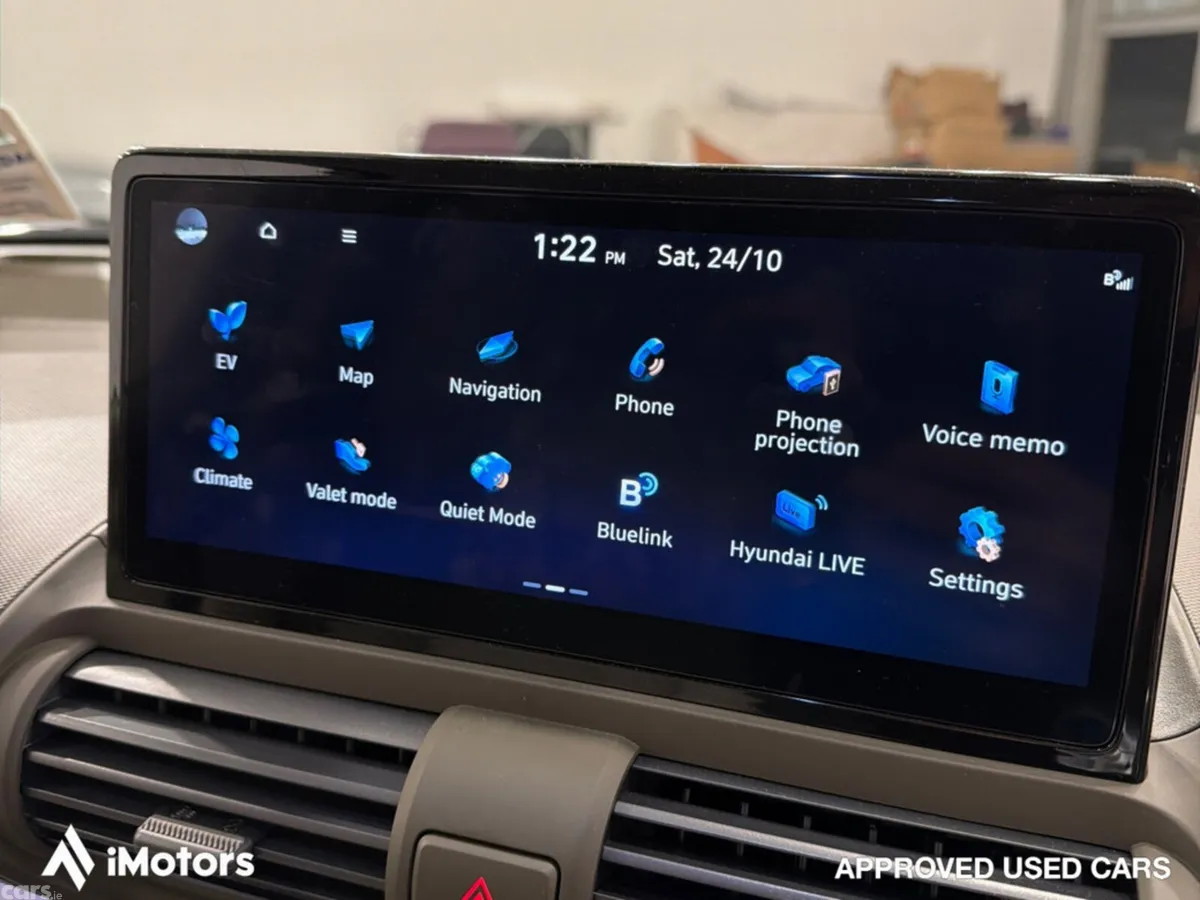 Hyundai INSTER SUV, Electric, 2025, Yellow