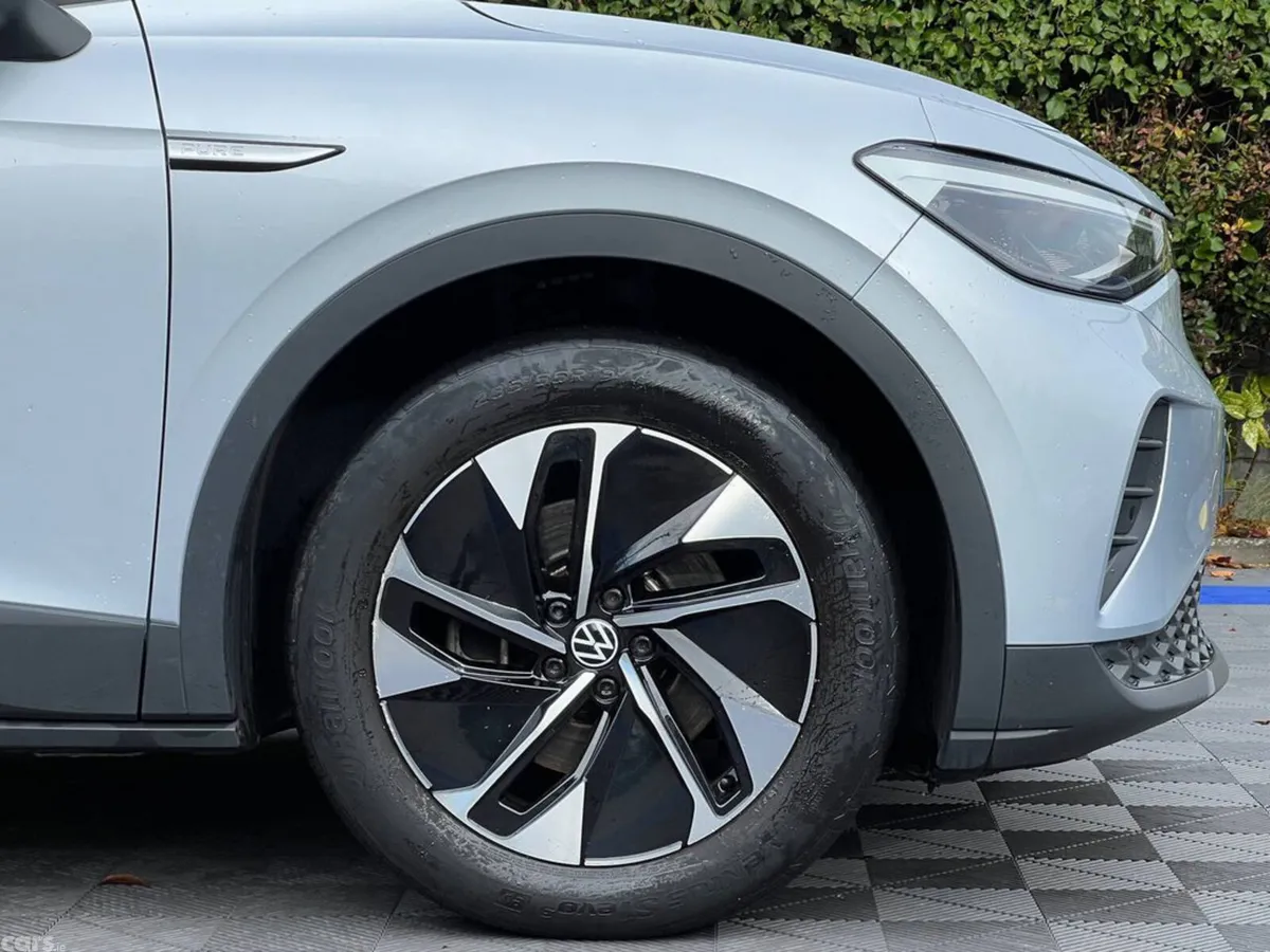 Volkswagen ID.4 Estate, Electric, 2023, Grey
