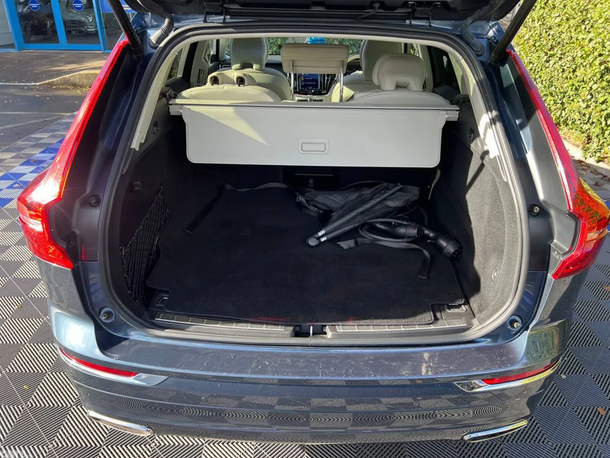 Volvo XC60 Estate, Petrol Plug-in Hybrid, 2020, Blue