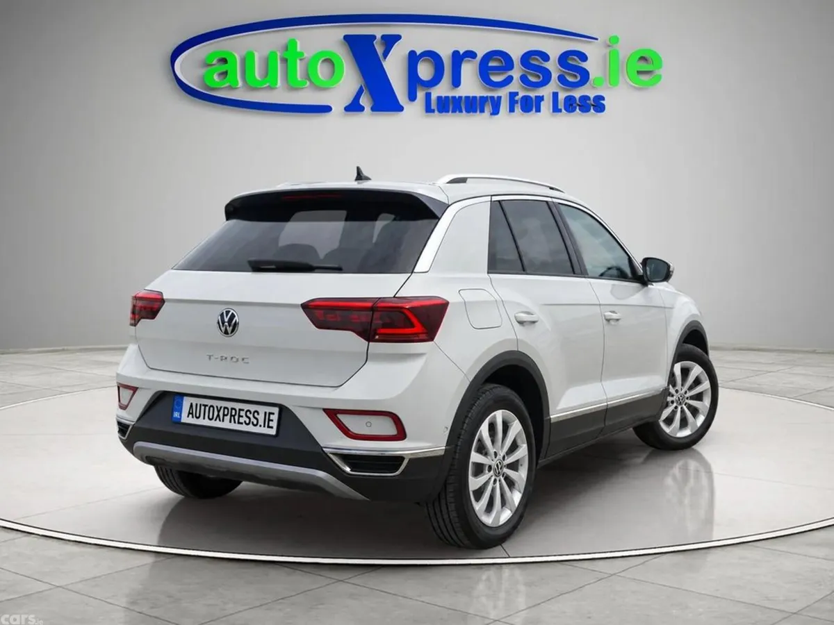 Volkswagen T-Roc SUV, Diesel, 2023, White