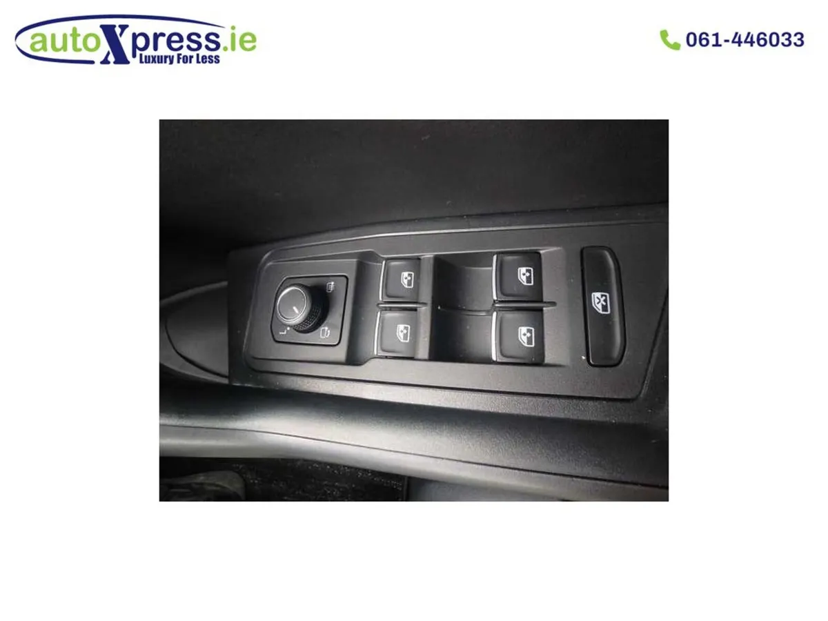 Volkswagen T-Roc SUV, Diesel, 2023, White