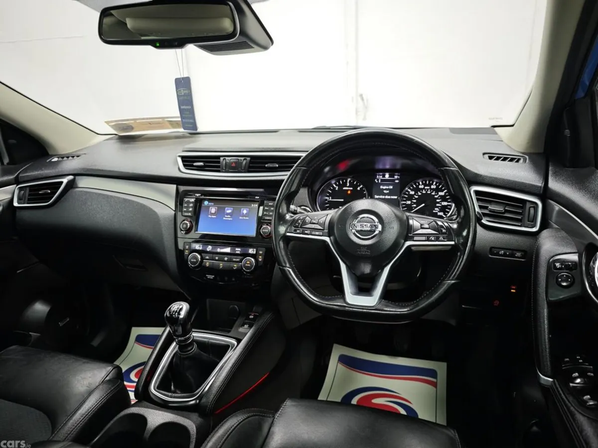 Nissan Qashqai Hatchback, Diesel, 2018, Blue
